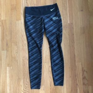 UChicago Nike Dri-FIT Leggings